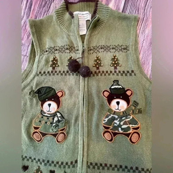 Heirloom Collectibles Christmas Collection Green Zip Vest Camo Bears Size XL - Picture 5 of 7
